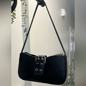 Chic Black Mini Shoulder Bag